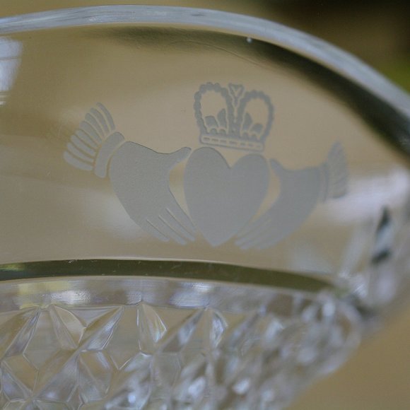 Galway Claddagh Blarney Pattern Oval Crystal Bowl - Picture 4 of 14